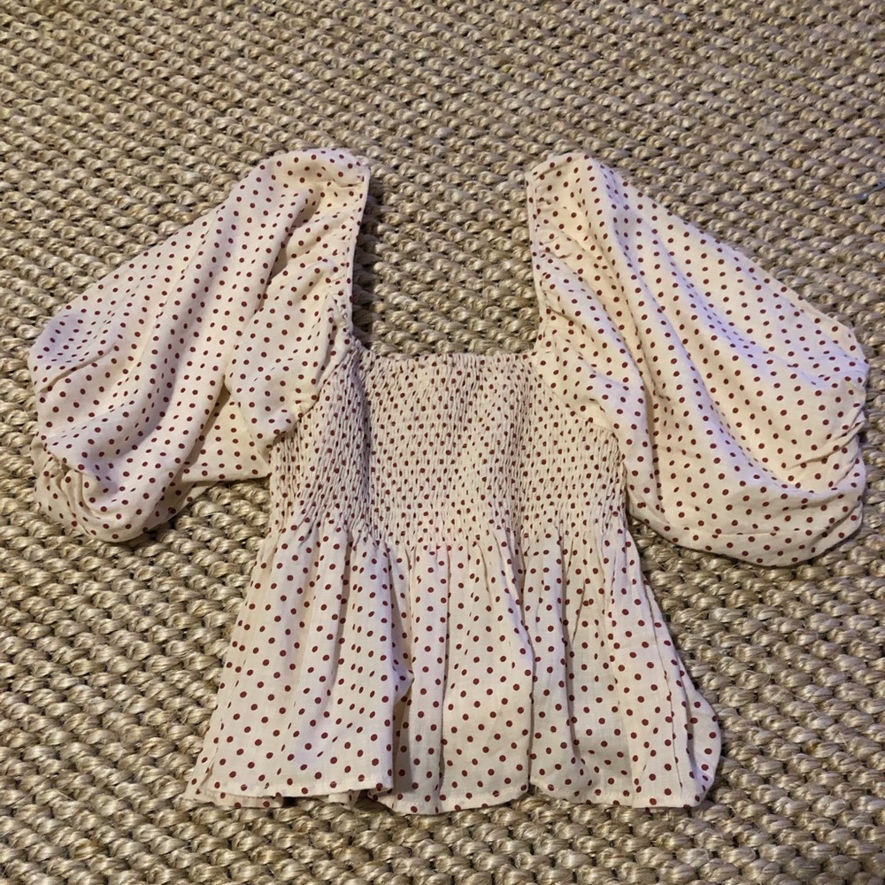 NWT By Together puff sleeved smock top. Size small. - Picture 2 of 8